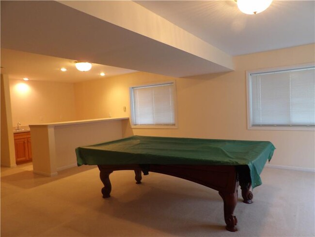 Building Photo - 10201 Hartwood Ct