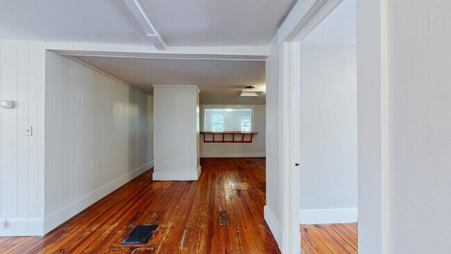 Building Photo - Spacious Apartments in Prime East Rock by East Rock Park!