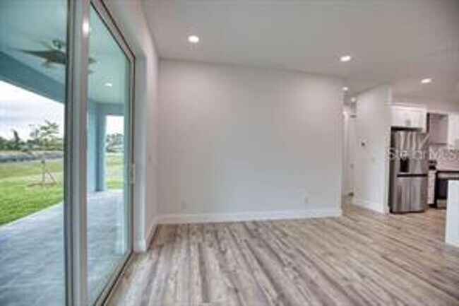Building Photo - ANNUAL UNFURNISHED RENTAL located in Burnt...