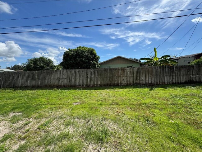 Building Photo - 1718 Palmer Ln