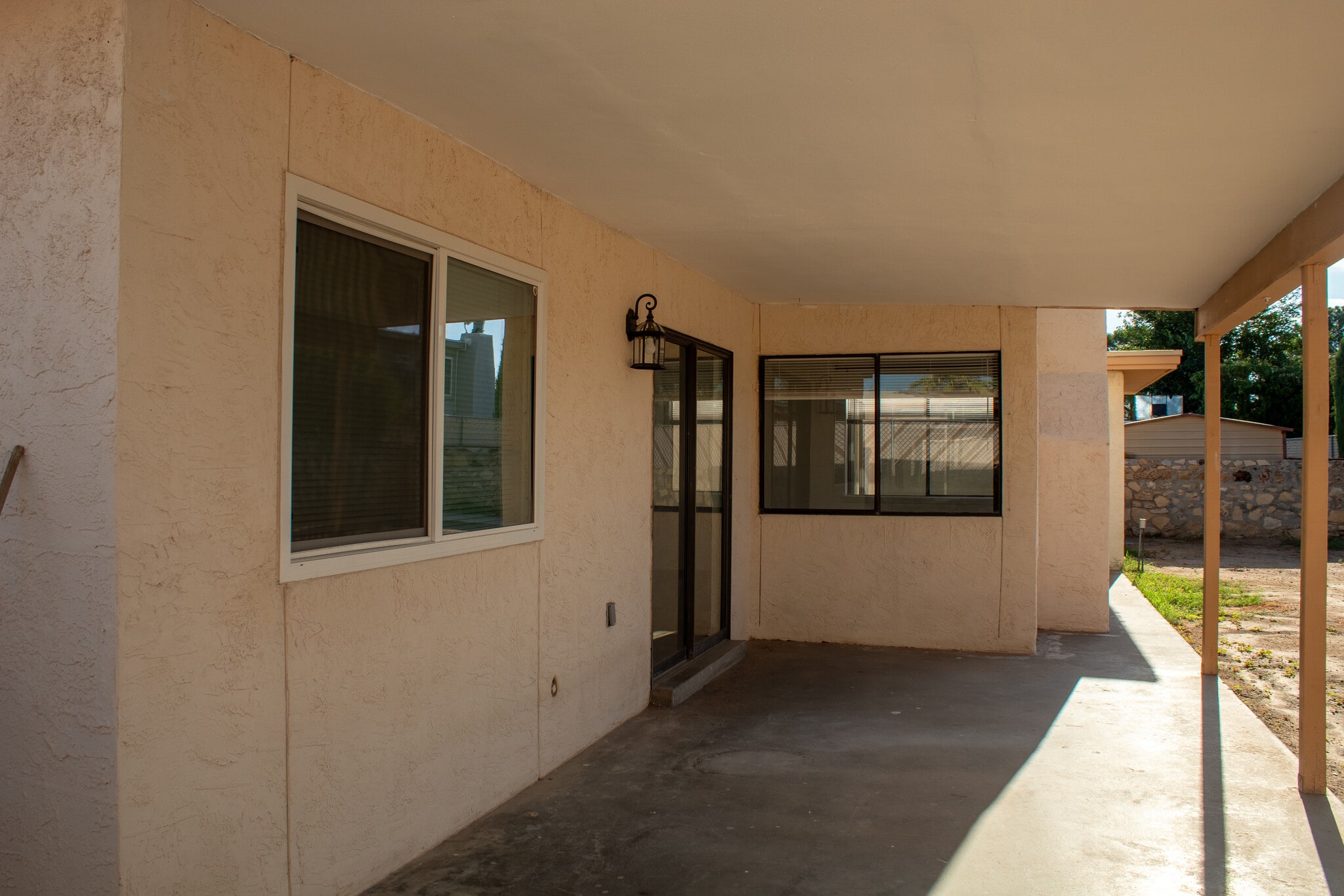 Building Photo - 10709 Lobo Ln