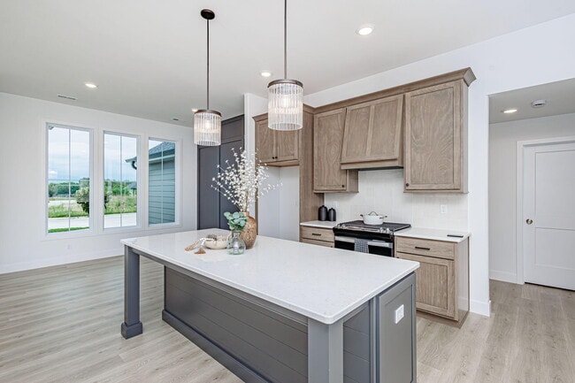 Building Photo - 4600 Chambers Bay Dr