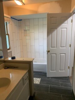 Building Photo - 5335 Tara Hill Dr