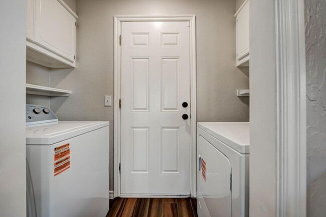 Building Photo - 1011 W Gemini Rd