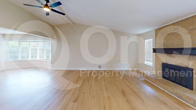 Building Photo - 2929 Holy Cross Ln