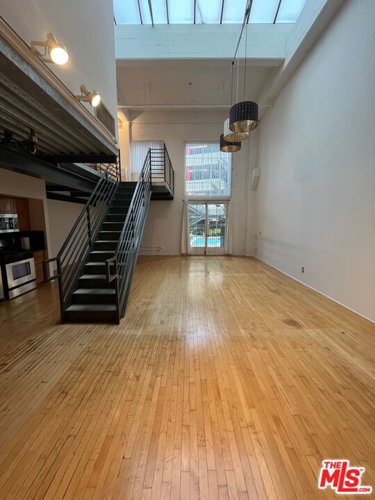 Building Photo - 420 San Pedro St