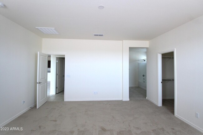 Building Photo - 1126 E Westwood Dr