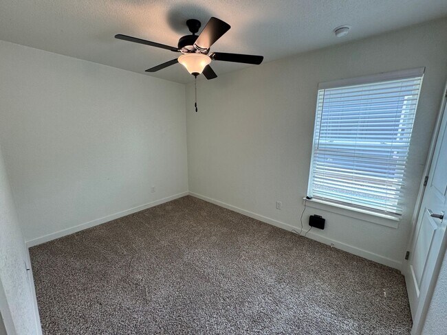 Building Photo - 4-Bedroom House for Rent in Temple