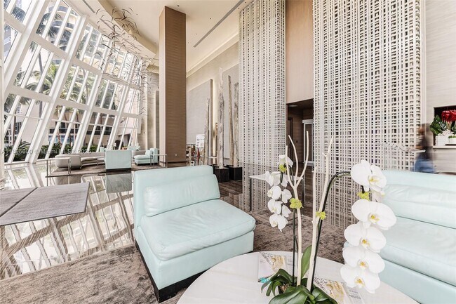 Building Photo - 1830 S Ocean Dr