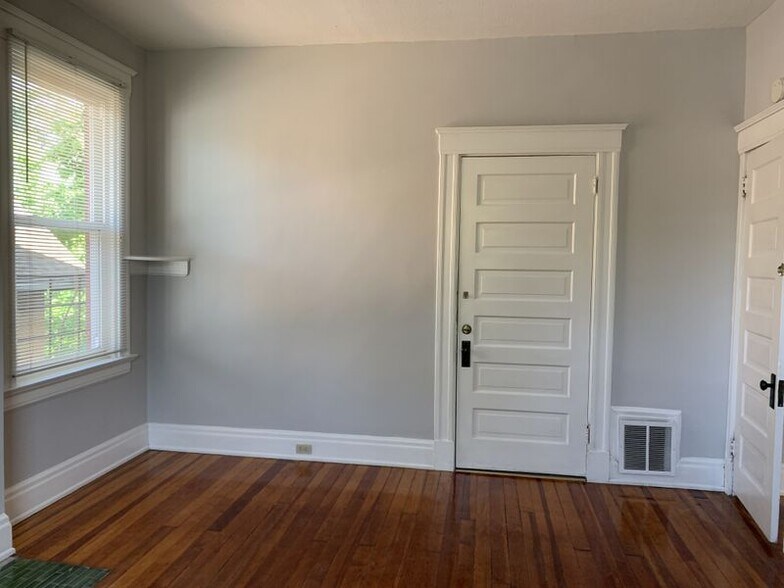 Building Photo - 287 McCormick Plz
