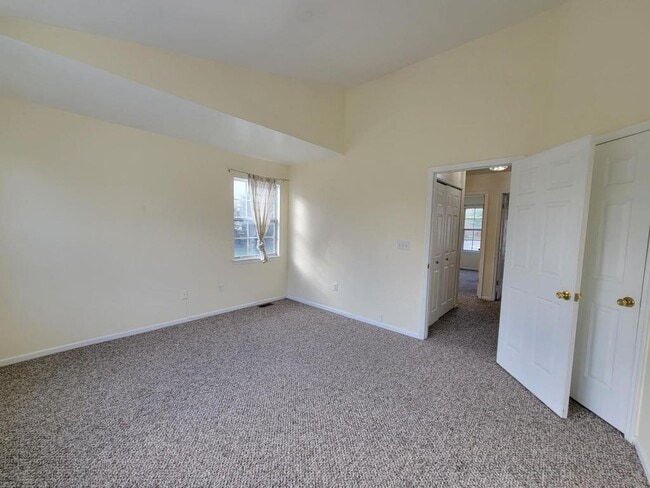 Building Photo - 1 Jodhpur Ct