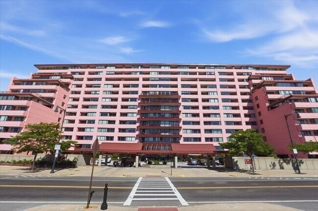 Building Photo - 350 Revere Beach Blvd