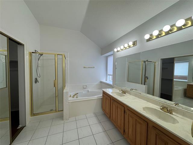 Building Photo - 1705 Bennington Dr