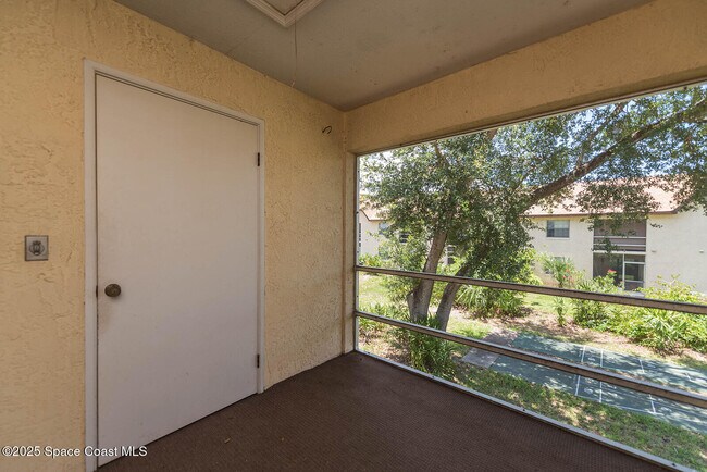 Building Photo - 3059 Sir Hamilton Cir