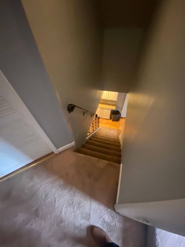 Building Photo - 233 S State Rd