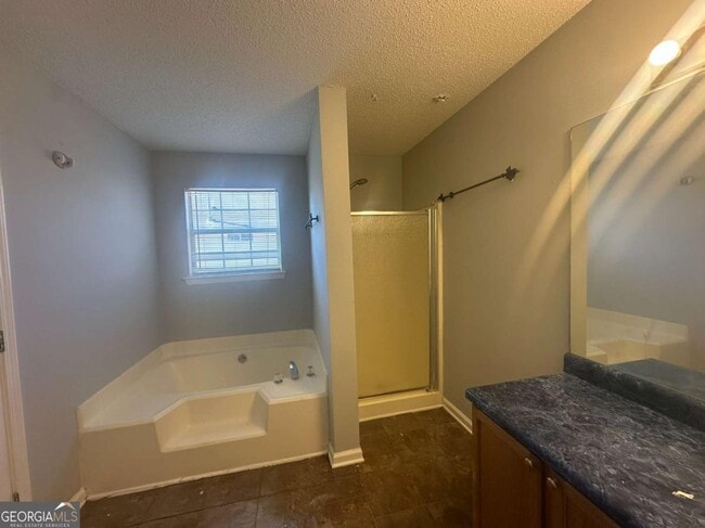 Building Photo - 471 Eagles Crossing Cir