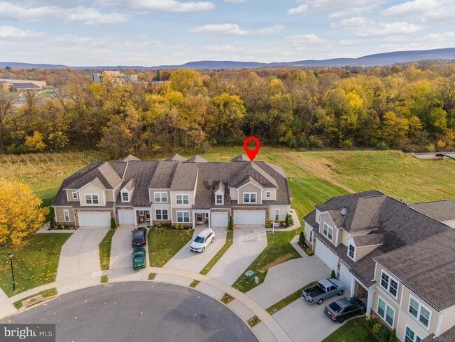 Building Photo - 20248 Huntington Ct