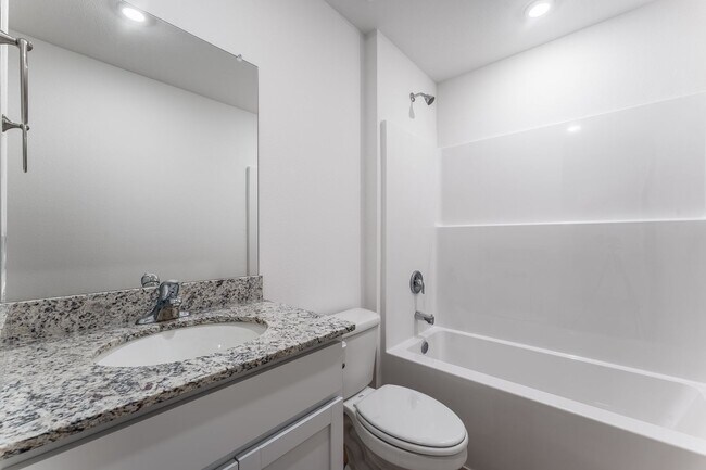 Building Photo - Welcome to your dream home in the prime lo...