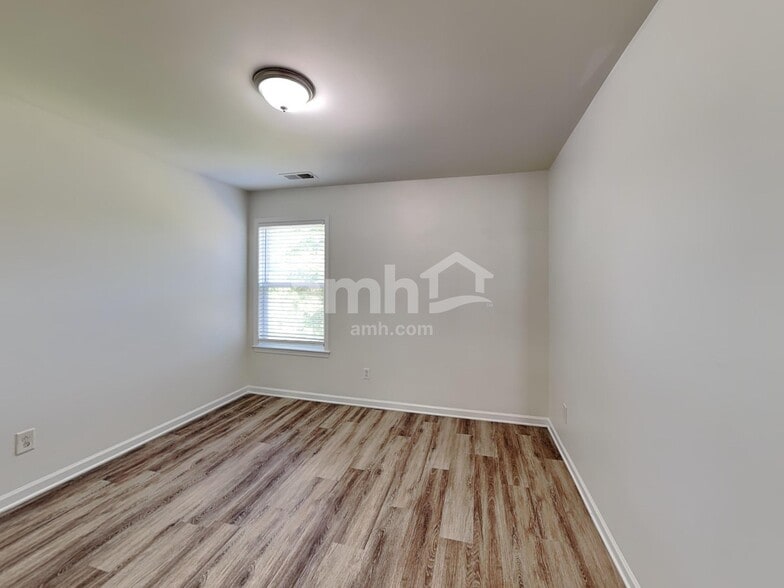 Building Photo - 16531 Falconry Way