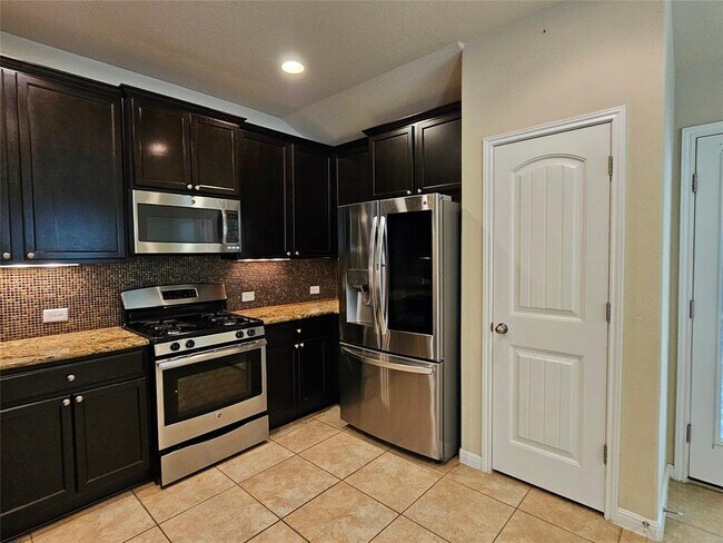Building Photo - 13708 Loleta Way