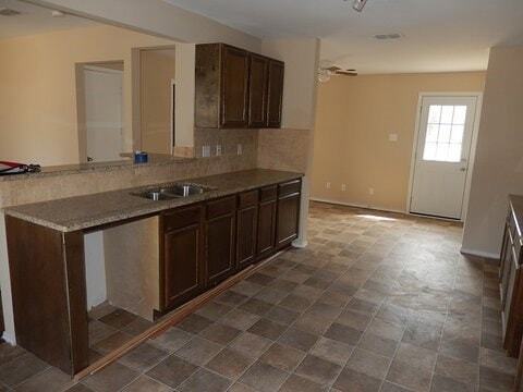 Building Photo - 10818 Sharondale Ln