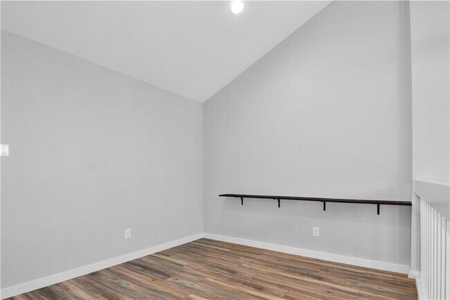 Building Photo - 1748 Ohlen Rd