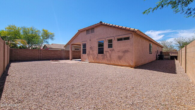 Building Photo - 16925 W Nottingham Way