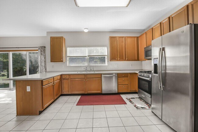 Building Photo - 3825 Delwood Dr