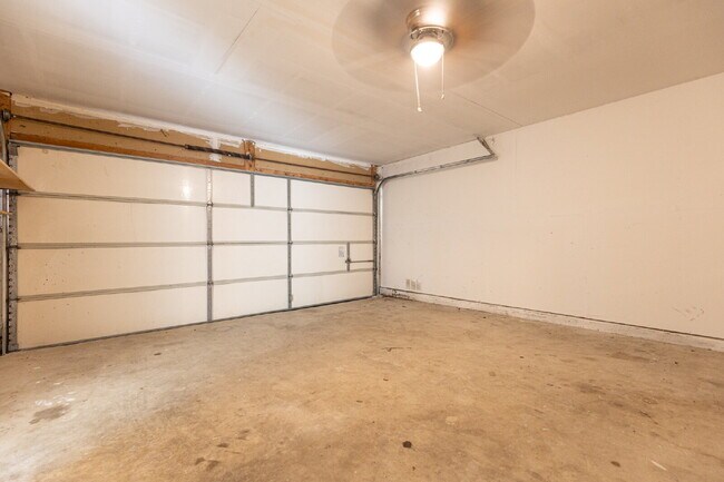Building Photo - 491 Emerald Fields Ln