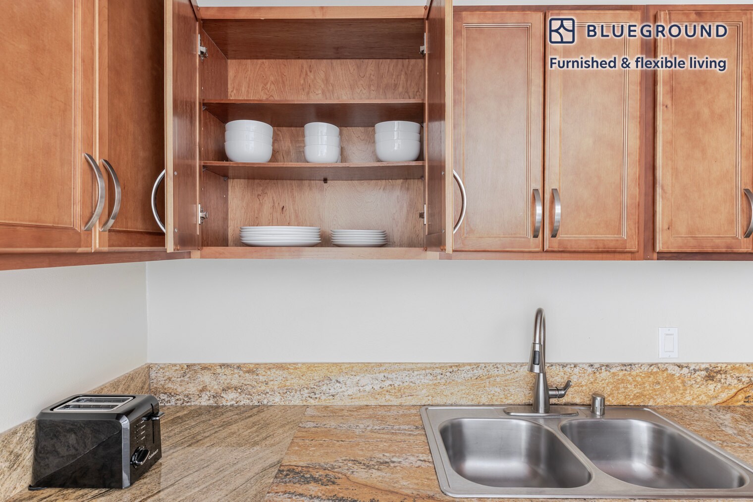 Building Photo - 160 Locksunart Way