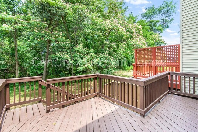 Building Photo - 5522 Jowett Ct