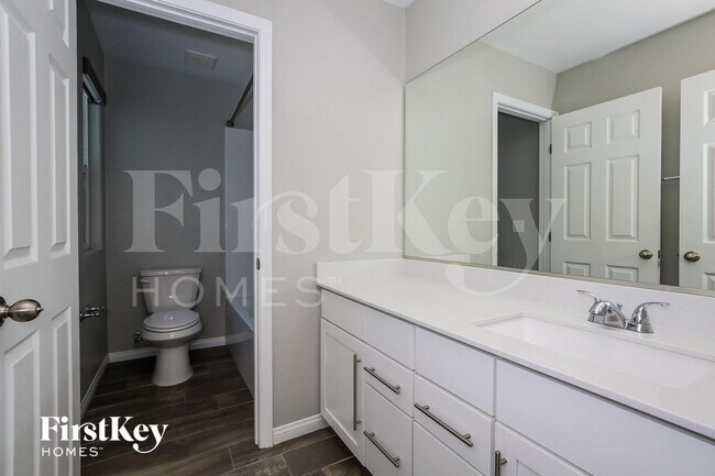 Building Photo - 6344 Gulf Waters St