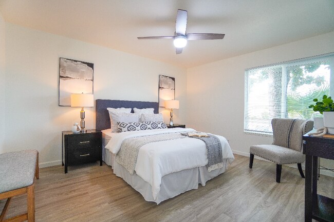 Building Photo - 581 Giuffrida Ave