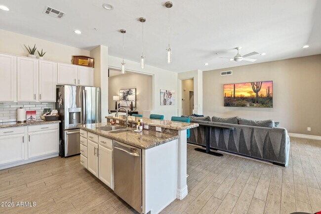 Building Photo - 10531 E Bahia Dr