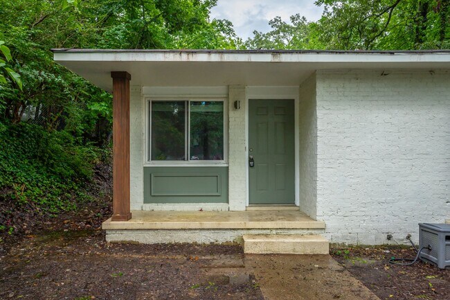 Building Photo - 392-394 Booth Rd