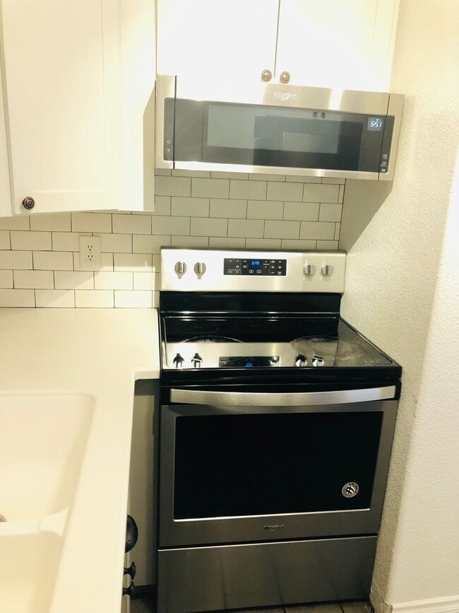 Building Photo - Desert Shores|Las Vegas 1 bedroom condo fo...