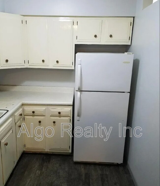 Building Photo - 1113 N 25th Ave