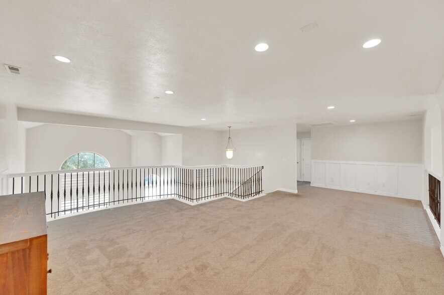 Building Photo - 7187 S Villandrie Ln