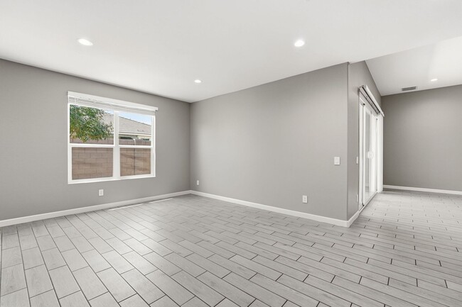Building Photo - Spacious 5-Bedroom Home with Open Floor Plan & Private Backyard