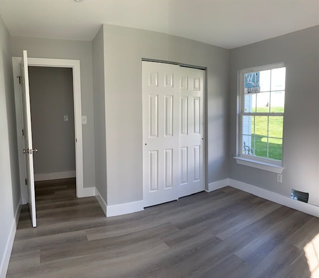 Building Photo - 85 Tulip Ln