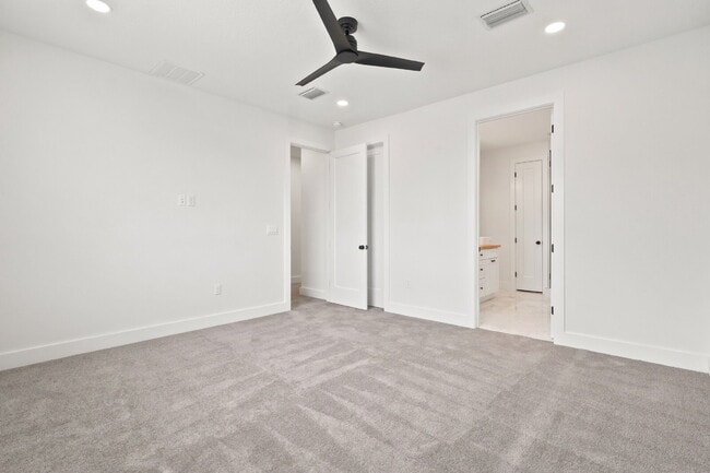 Building Photo - 2138 W Nassau St
