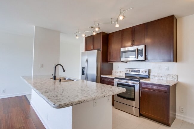 Building Photo - 4545 Arizona St