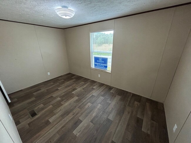 Building Photo - 312 Hovie Ct