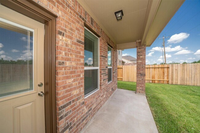 Building Photo - 9514 Yellow Rose Dr