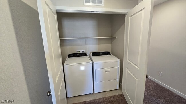 Building Photo - 853 Angwin Ln