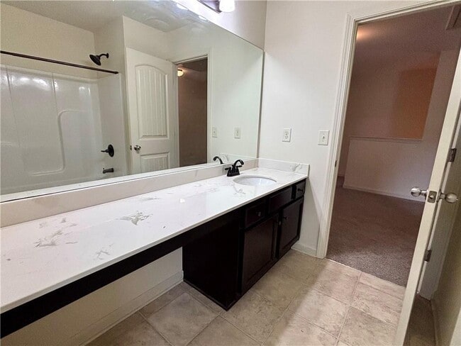 Building Photo - 613 Stonehurst Ln