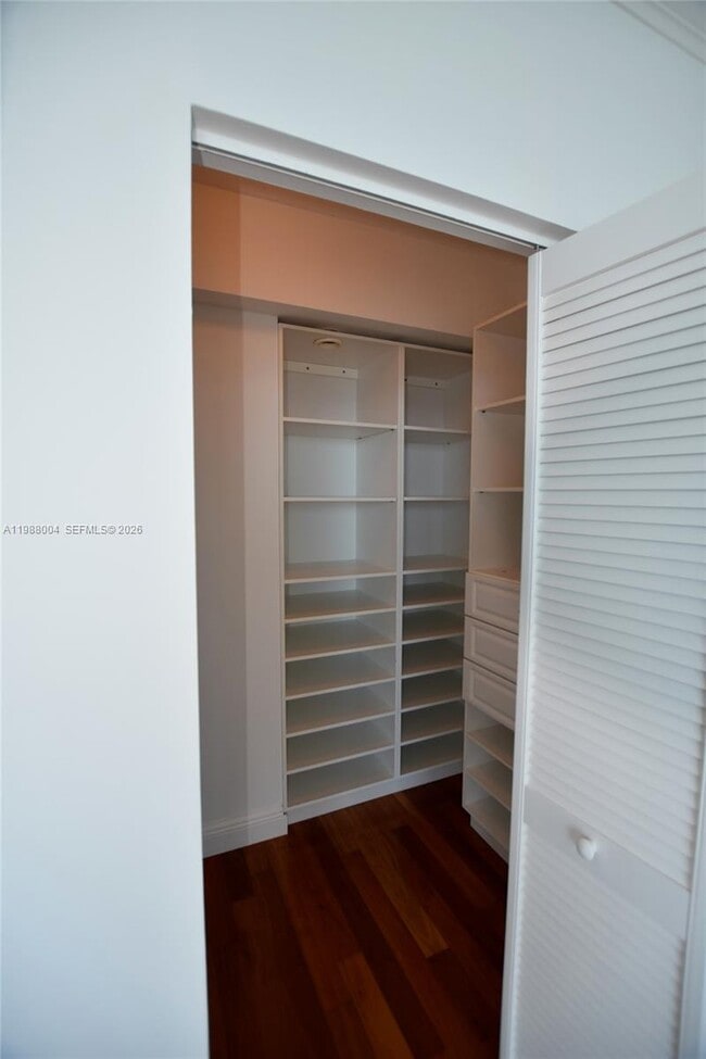 Building Photo - 335 S Biscayne Blvd