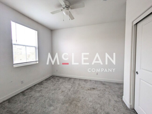 Building Photo - Modern 4-Bedroom Two Story Home