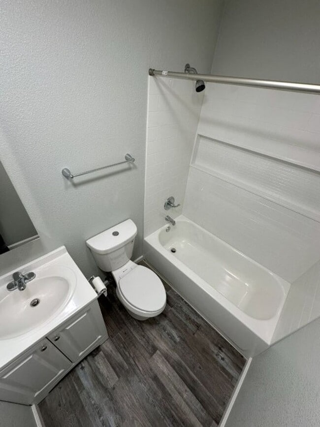 Building Photo - Sunset 732/DUPLEX