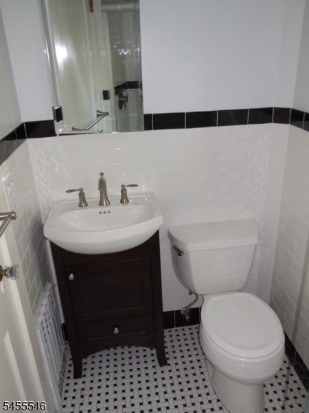 Building Photo - 373 Claremont Ave